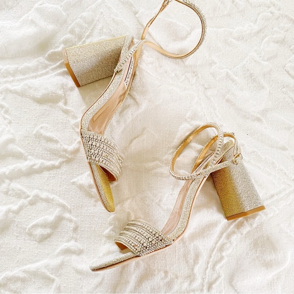 Badgley Mischka Becca PlatinoHeels Size 7.5